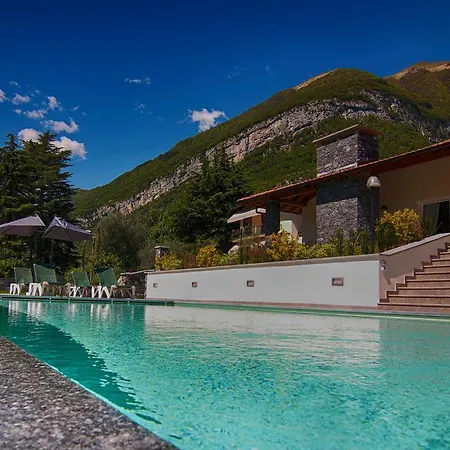 Villa Mirage *