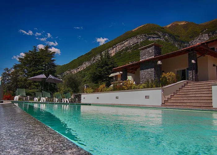 Villa Mirage *