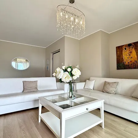 Mirage فيلة تريميتْسّو